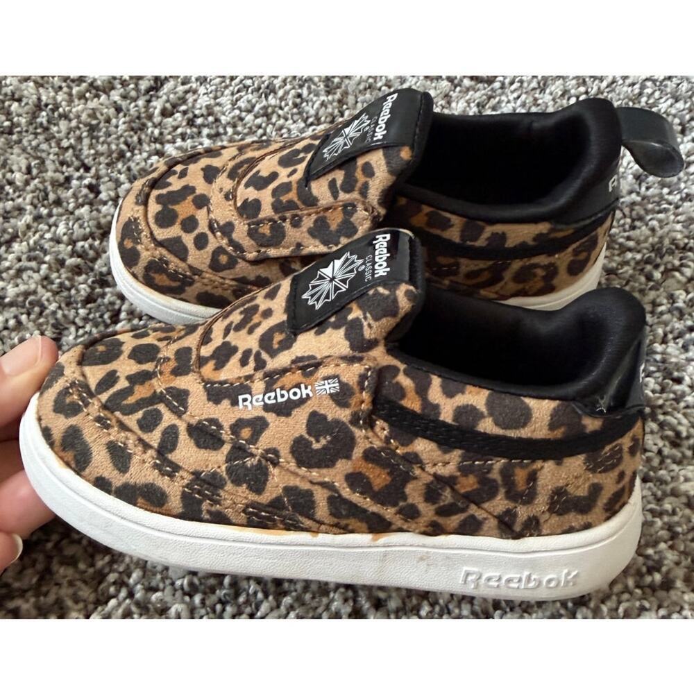 Reebok Club C slip on toddler sneaker size 6